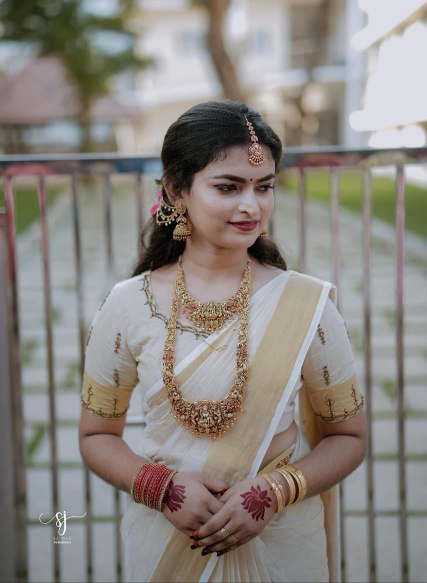 New Dora Beauty Parlour